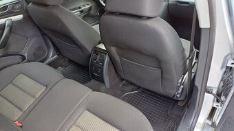 Škoda octavia Scout 2.0 FSI4x4.combi model 2009 dobrom stave - 13