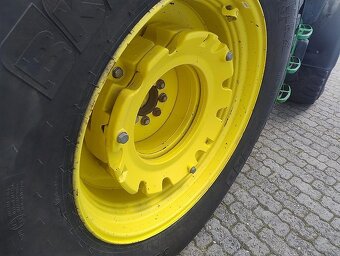 John Deere 6130M - 13
