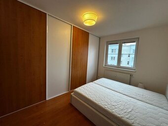 PRENÁJOM - útulný 3-izbový byt s terasou v Banskej Bystrici - 13