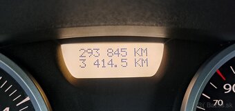 RENAULT MEGANE 2 ...1,9 NAFTA...96kw - 13