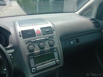 WOLKSVAGEN Touran 1.9tdi 77kw R.V.2009 - 13