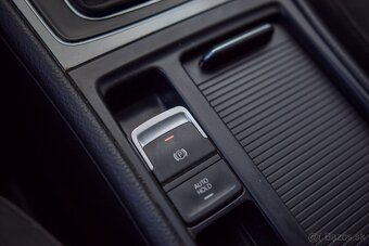 Volkswagen Golf 7 Variant 1.6 TDI SERVIS KNIHA - 13