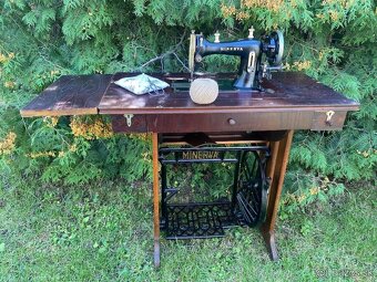 Šijací stroj MINERVA - 13