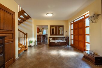 Na predaj | 6 izbový rodinný dom 241 m² - Chorvátsky Grob - 13