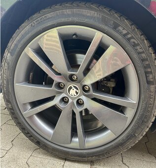 Škoda Superb 3 L&K | 2.0 TDI 140kW | Full výbava - 13