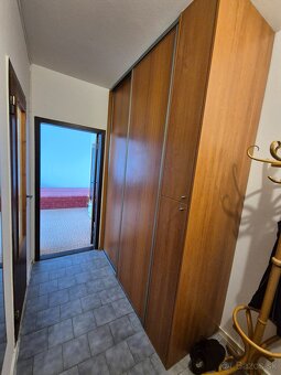 Pekný, zariadený 1.izb. byt s balkónom a pivničnou kobkou - 13