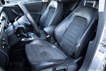 Volkswagen Passat 2.0 TDI Highline - 13