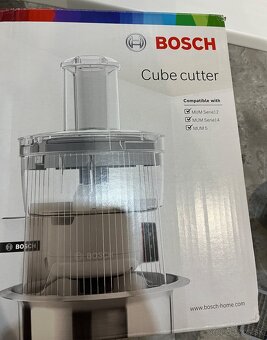 Nadstavec na krájanie kociek Bosch MUZ5CC2 na mum 2 a 5 - 13