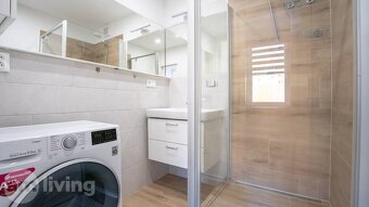 REZERVOVANÉ - VEĽKÝ - prerobený 3i 83m² + loggia - Nová Dubn - 13