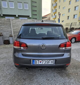 Volkswagen Golf 1.6TDI 77kW - nafta - 13