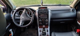 Suzuki Grand Vitara 1.9 ddis - 13
