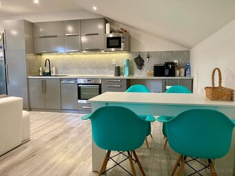 Nadštandardný 2-izbový byt 75m2 + parkovacie miesto, Komárno - 13