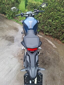Honda CB650R - 13