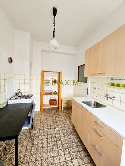 Ponúkame na predaj 2- izbový byt na  Jakubovom námesti - 13
