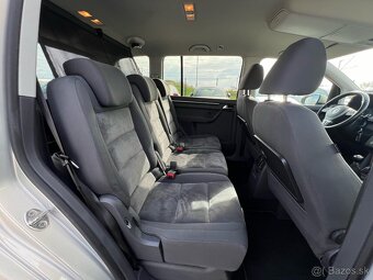 VW Touran 1.6TDI diesel, 77kW, MT/6, rok:11.2010. - 13