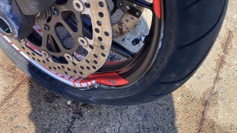 Ducati Streetfighter V2 - 13