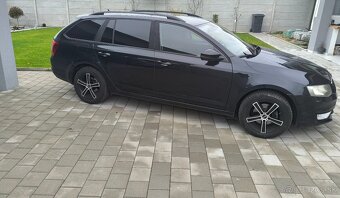 Škoda Octavia Combi 2.0 TDI Ambition DSG - 13