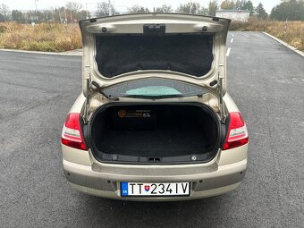 Renault megane ll 1.6 K4M sedan - 13