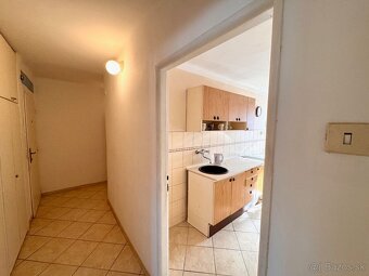 Na predaj: 3-izbový byt s garážou v tehlovej bytovke –Bajč - 13