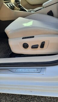 Predám  Škoda Superb Combi 2.0 TDI SCR Live DSG - 13