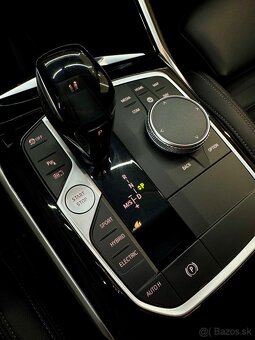 BMW 320e xDrive Plug-in Hybrid (2021) - 13