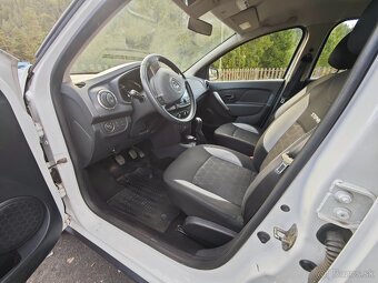 Dácia Sandero Stepway 0.9tce, 2014 - 13