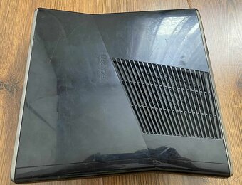 Xbox 360  250GB + Kinect - 13