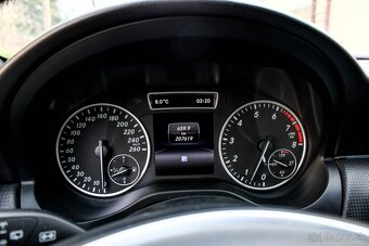 Mercedes-Benz A180 90kW - 13