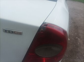 Predám Ford Focus mk2 sedan - 13