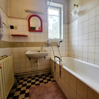 Predaj 6i RD , tichá lokalita, garáž, vínna pivnica, Červený - 13
