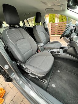 Ford Focus Kombi 2.0 TDCi 150k - 13