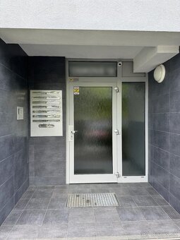 Ponúkame na predaj 3-izbový byt - 13