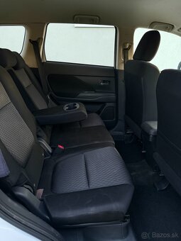 Mitsubishi Outlander - 13