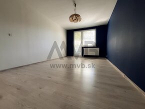 TROJIZBOVÝ BYT S BALKÓNOM V TICHOM PROSTREDÍ - 13