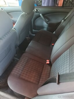 Predám Škoda Octavia combi Tour 1,6benzín - 13