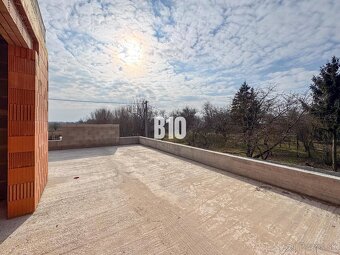 6 izbový rodinný dom - DVOJGARÁŽ - CABAJ časť Riegler - 13