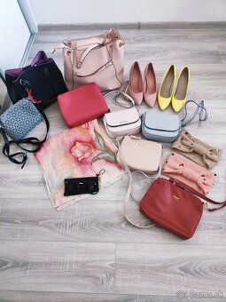 kabelky, lodičky, slnečné okuliare, čelenky, pončo, šatka - 13