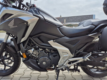 Prodám Honda NC750X , r. v. 2022, ABS, TC, ČR, 12165km - 13