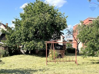 REZERVOVANÉ  Rodinný dom s veľkým pozemkom (1370 m2) - Se - 13