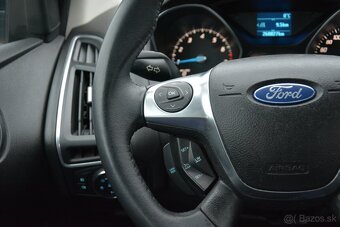 Ford Focus Array 1.60 SR voz - 13