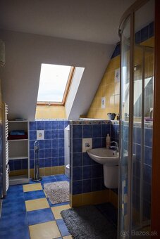 Predám 7 izbový rodinný dom - 13