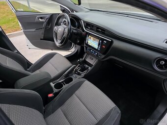 Toyota Auris 1,6 Benzin Automat Top Stav kúpene na Sk - 13