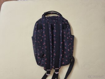 Čierny plecniak s vreckom CROPP - 13