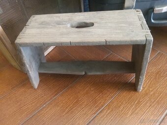 Doplnky do bytu,stolik,stojany,vešiak,šamlík - 13