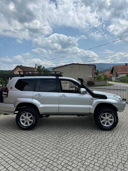 Toyota lancruicer 120 - 13