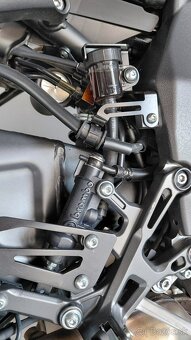 Yamaha MT-10 - 13