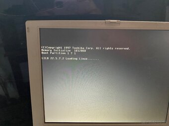 2 Staršie notebooky pre zberateľa IBM,TOSHIBA - 13