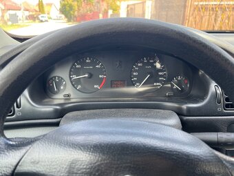 Peugeot 406 2.0HDi - 13