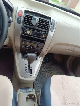 Hyundai Tucson 2.0 83kW 4x4, automat - 13