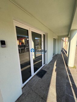Prenájom obchod/kancelária NP po rekoštrukcií, centrum PB - 13